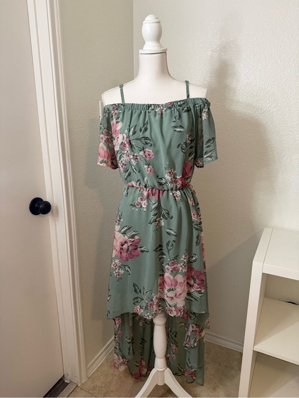 AUW Sage Green Floral Off-Shoulder High-Low Dress
